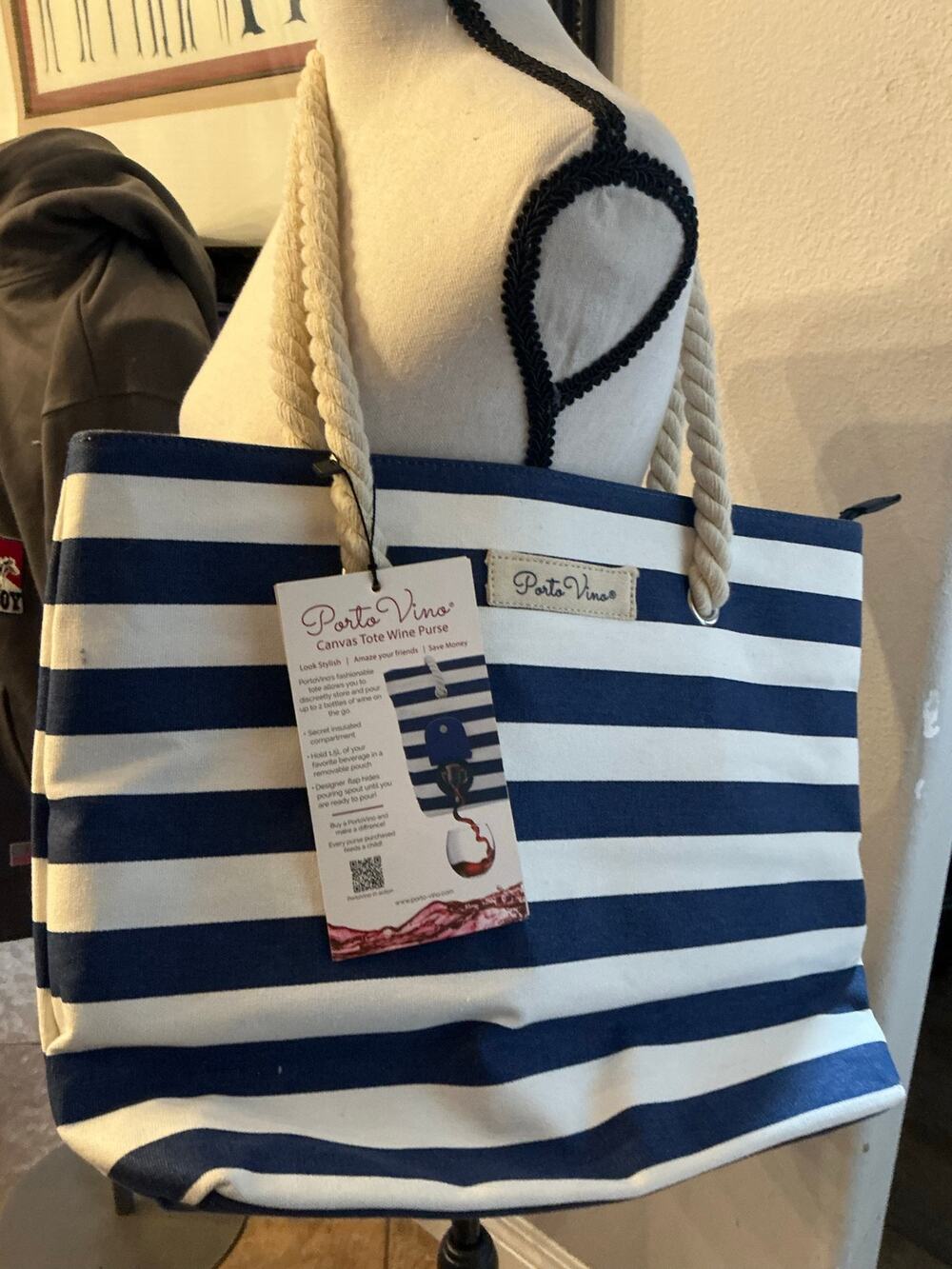Porto Vino NWT Nautical striped wine bag, beach tote soccer Mom bag